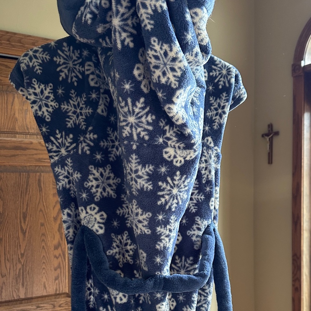 LIKE NEW! Dog Bath Robe - XL! - Picture 6 of 10